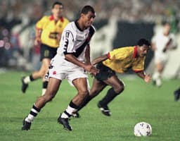 Donizete e Capurro - Vasco x Barcelona - 1998