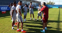 Reservas do Fluminense treinaram no CT do Grêmio (Foto: Nelson Perez/Fluminense FC)