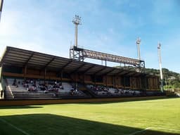 Los Larios será o palco da semifinal entre Fluminense e Madureira. Público pode bater recorde negativo no século