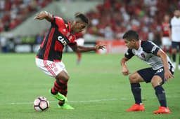 Berrío entrou no primeiro tempo diante do San Lorenzo. Jogador substituiu Mancuello&nbsp;