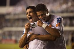 Santos 2x0 The Strongest - Renato festeja gol