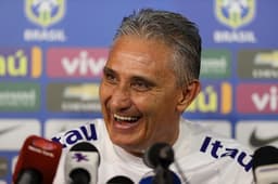 Tite, durante entrevista coletiva no Uruguai