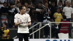 Corinthians 2x0 U. De Chile