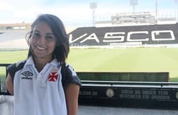 Dayanne Silva nadadora paralímpica do Vasco