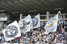 Torcedores comparecem a treino da Ponte&nbsp;