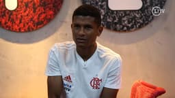 Márcio Araújo em entrevista no Flamengo