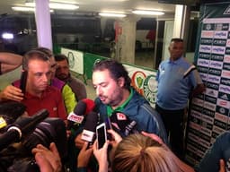 Alexandre Mattos fala na chegada ao Allianz Parque (Foto: Fellipe Lucena)