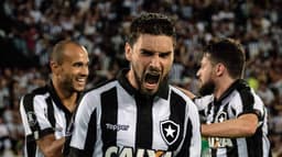 Botafogo x Atlético Nacional: as imagens do jogo no Nilton Santos