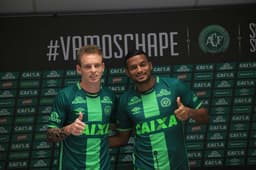 Reinaldo: lateral da Chapecoense já fez seis jogos no Brasileirão