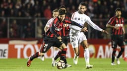 Último confronto: Atlético-PR 2 x 3 Santos (Jogo de ida das oitavas de final da Libertadores - 05/07/2017)