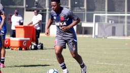 Wellington com a camisa do Vasco. Confira a seguir outras fotos na galeria especial do LANCE!