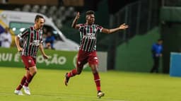 Coritiba 1 x 2 Fluminense: as imagens no Couto Pereira
