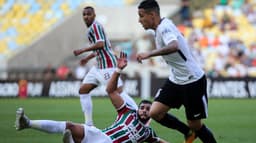 O Corinthians segurou a pressão do Fluminense e venceu por 1 a 0, no Maracanã. Veja uma galeria de fotos a seguir