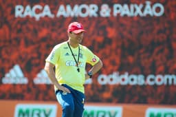 Zé Ricardo em treino do Flamengo