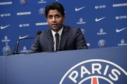 Nasser Al-Khelaïfi tentou negociar com Cavani a compra dos pênaltis