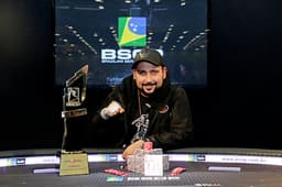 Angelo Soares foi o campeão do Main Event do BSOP São Paulo