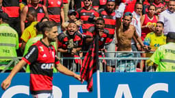 Diego foi vaiado por parte da torcida