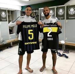 Tobio e Felipe Melo trocam camisas na Academia