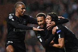 Neymar, Cavani e Mbappe deram um show e o PSG goleou por 5 a 0