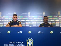 Ederson e Alex Sandro