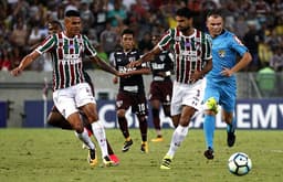 Gum ou Richard: só um poderá ser inscrito na Copa Sul-Americana pelo Fluminense