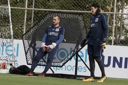 Cássio e Walter em treino do Corinthians