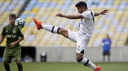 Confira a seguir a galeria especial do LANCE! com imagens do empate de Vasco e Coritiba neste sábado