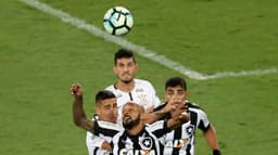 30ª rodada: Botafogo 2 x 1 Corinthians. Veja o returno do Timão nesta galeria