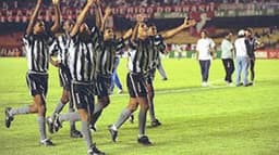 Com um gol de Renato Carioca o Botafogo, com um time totalmente de reservas, vence o Flamengo por 1 a 0 e elimina o rival, que tinha Romário, da Taça Guanabara. A torcida flamenguista deixa o estádio de cabeça baixa ouvindo os alvinegros cantando 'Segundo turno eu vou entrar com o juvenil'.&nbsp;