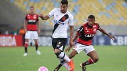 Flamengo 0 x 0 Vasco: as imagens no Maracanã