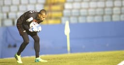 Rodolfo goleiro do Oeste