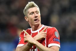 O gigante polonês Lewandowski é o artilheiro do Campeonato Alemão. Marcou 13 gols pelo Bayern de Munique