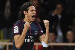 Companheiro de Neymar no PSG, o uruguaio Cavani marcou 16 gols e lidera a artilharia na França