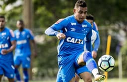 Perto de ser anunciado pelo Vitória, Bryan se despede do Cruzeiro