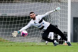 Vanderlei foi um dos destaques do Santos na temporada passada