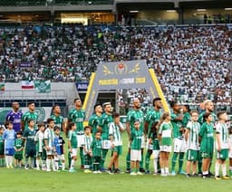 O Palmeiras abriu a temporada com vitória em casa por 3 a 1 sobre o Santo André, pelo Campeonato Paulista, e levou&nbsp;31.679 pagantes ao Allianz Parque. Veja as imagens...