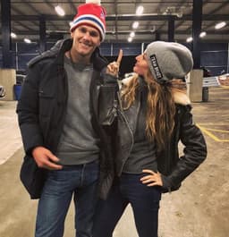 Tom Brady comemora vaga no Super Bowl com Gisele Bündchen