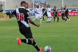 Cabofriense 0 x 2 Vasco - Carioca 2015