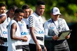 Jair Ventura e elenco do Santos