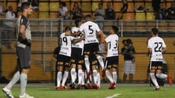 Jogando no Pacaembu, o Corinthians saiu atrás do placar, mas jogou melhor e conseguiu buscar a virada com gols de Balbuena e Clayson, que entrou no segundo tempo e mudou a história da partida. Estreante da noite, o meio-campista Mateus Vital sentiu a pressão e não conseguiu ter um bom desempenho. Veja as notas do Lance! (por Yago Rudá)