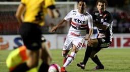 O São Paulo teve uma atuação abaixo da média mesmo com vitória por 1 a 0 sobre o Bragantino, no Morumbi. Sidão, que evitou a reação do adversário, levou a melhor nota do Tricolor, seguido de Nenê, autor do gol, de pênalti, e Jucilei. Confira as avaliações do L! (por William Correia)