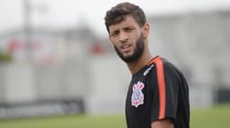 Juninho Capixaba em treino do Corinthians