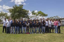 Corinthians apresenta time feminino