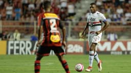 O São Paulo fez seu pior jogo na temporada e foi superado pelo Ituano, fora de casa, por 2 a 1. Os dois gols sofridos pelos tricolores foram falhas do sistema defensivo. O peruano Cueva poderia ter sido o herói do jogo, mas acabou como vilão, embora tenha sido o melhor da equipe durante os 90 minutos do duelo no interior paulista (por Yago Rudá)