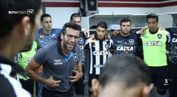 Alberto Valentim, em preleção antes de Nova Iguaçu x Botafogo