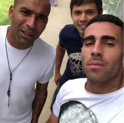 Sheik e Gabriel gravam vídeo em apoio a Romero após polêmica