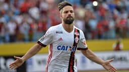 Fla venceu o Atlético-GO com dois gols no meia Diego. Confira a seguir galeria com imagens da partida