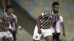 Depois de tanto insistir, o Fluminense conseguiu construir uma boa vantagem diante do Nacional Potosí, nesta quarta-feira, no Maracanã, em duelo pela Sul-Americana. Quando o placar ainda estava zerado, Abel Braga mandou a campo Pablo Dyego, que no primeiro toque na bola abriu o placar. O atacante ainda quase fez um gol antológico. Gum e Pedro completaram o resultado: 3 a 0. Outros nomes também se destacaram na boa atuação coletiva. Confira as notas do L! (Avaliações por Luiza Sá - luizasa@lancenet.com.br).