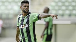 Luan foi o vice-artilheiro do América-MG na temporada passada, com oito gols. Confira algumas imagens do jogador pelo Coelho.