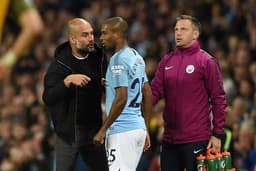 Fernandinho (Manchester City) - Um dos melhores jogadores do City na temporada, Fernandinho fez grande partida. Foi dele o gol que sacramentou a vitória do City.  O volante saiu de campo com apenas uma falta feita e com 91% de acertos nos 83 passes